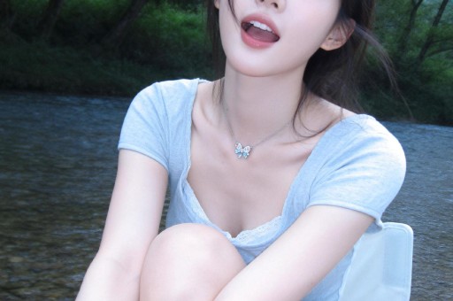 豪门大瓜！香港百亿千金老公被曝国外偷食当街与美女搂抱、亲吻
